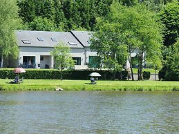 Comfortable, Renovated House With a Microwave, Near Vielsalm