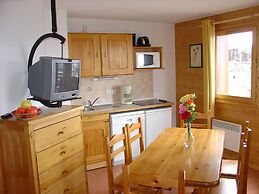 Chalet on Sunny Slopes of Plagne