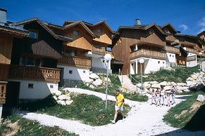 Chalet on Sunny Slopes of Plagne