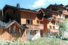 Chalet on Sunny Slopes of Plagne