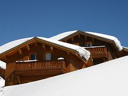 Chalet on Sunny Slopes of Plagne