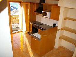 Chalet on Sunny Slopes of Plagne