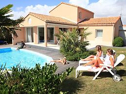 Luxurious Villa With Private Pool in the Vendee