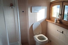 Nice Apartment With Pool and Beautiful Garden