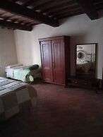 Nice Apartment With Pool and Beautiful Garden