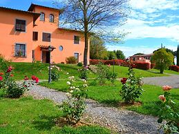 Holiday Home With Pool in Stabbia