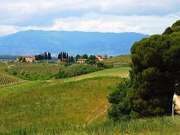 Holiday Home With Pool in Stabbia