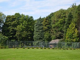 Delightful Castle in Bastogne With Bubble Bath