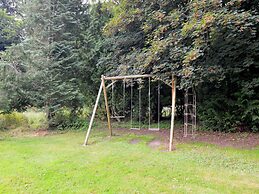 Delightful Castle in Bastogne With Bubble Bath