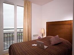 Comfortably Furnished Apartment With a sea View