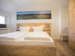 Modern Flat in Neuastenberg With Balcony