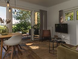 Cozy Chalet With Garden, at the Edge of the Forest