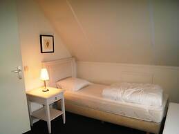 Detached Villa With Dishwasher, Leeuwarden at 21km