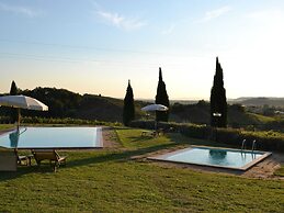 Holiday Home With Swimming Pool With Bubble Bath and Children's Pool