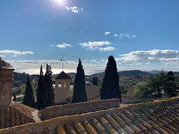 LEMON TREE GUEST HOUSE