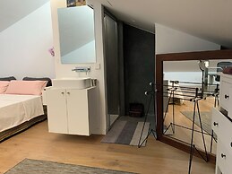 LEMON TREE GUEST HOUSE