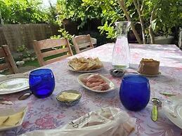 LEMON TREE GUEST HOUSE