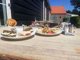 Comfortable Chalet With Microwave, on a Holiday Park 1 km. From the Be