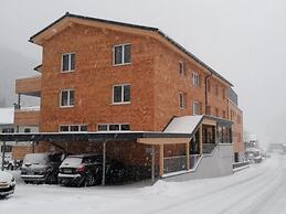 Majestic Apartment in Klosterle With Sauna on the Arlberg Met Terras
