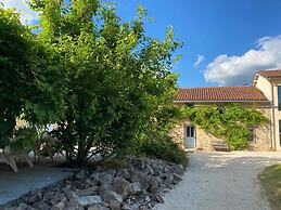 Comfortable and Cozy Cottage With Large Terrace