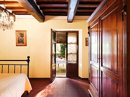 Beautiful Holiday Home With View Over Cortona in Beautiful Surrounding