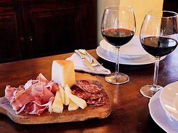 Beautiful Holiday Home With View Over Cortona in Beautiful Surrounding