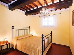 Beautiful Holiday Home With View Over Cortona in Beautiful Surrounding