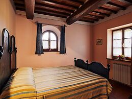 Beautiful Holiday Home With View Over Cortona in Beautiful Surrounding