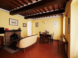 Beautiful Holiday Home With View Over Cortona in Beautiful Surrounding