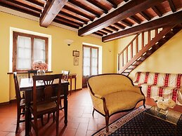 Beautiful Holiday Home With View Over Cortona in Beautiful Surrounding