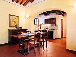 Beautiful Holiday Home With View Over Cortona in Beautiful Surrounding