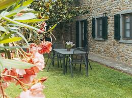 Beautiful Holiday Home With View Over Cortona in Beautiful Surrounding