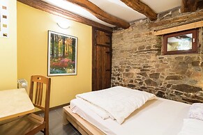 Tranquil Apartment in Sensenruth With Barbecue