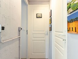 Attractive Holiday Home With Shared Pool in the Luberon