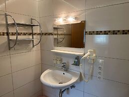 Beautiful Apartment in Gortipohl With Garden