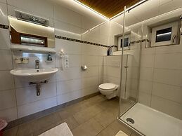 Beautiful Apartment in Gortipohl With Garden