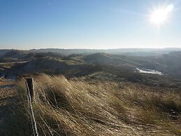 Nice House With Large Garden, in Noordwijk and Near the sea