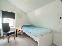 Nice House With Large Garden, in Noordwijk and Near the sea