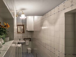 Attractive Apartment in Typical Tuscan Style