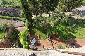 Attractive Apartment in Typical Tuscan Style