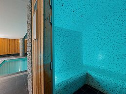 Modern Studio With a Dishwasher in the Center of Vaujany