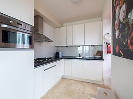 Luxury Apartment in a Residence Right on the Boulevard and the Beach