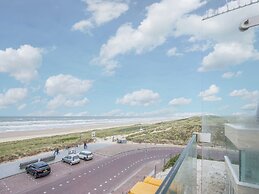 Luxury Apartment in a Residence Right on the Boulevard and the Beach