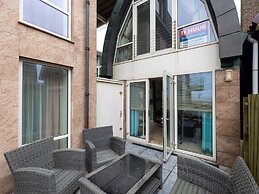 Luxury Apartment in a Residence Right on the Boulevard and the Beach