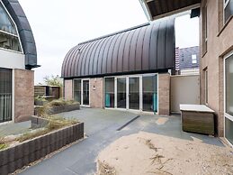 Luxury Apartment in a Residence Right on the Boulevard and the Beach