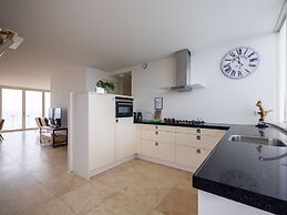 Luxury Apartment in a Residence Right on the Boulevard and the Beach