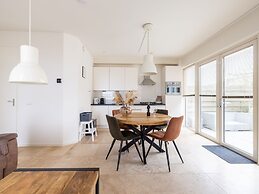 Luxury Apartment in a Residence Right on the Boulevard and the Beach