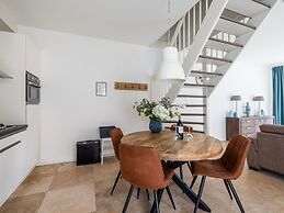 Luxury Apartment in a Residence Right on the Boulevard and the Beach