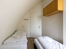 Luxury Apartment in a Residence Right on the Boulevard and the Beach