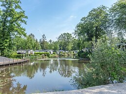 Beautiful House With Sandy Beach, Near Giethoorn